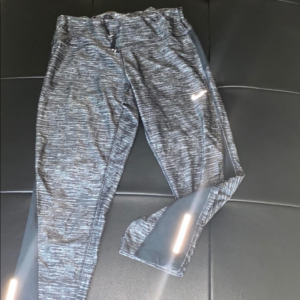 Nike leggings